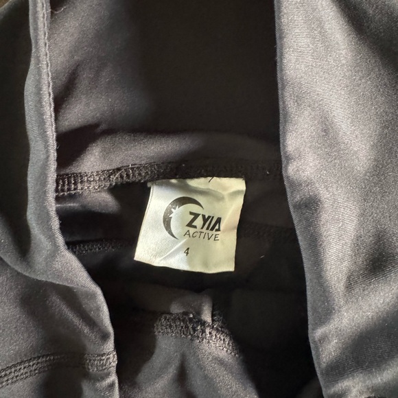 Zyia Black Reflective Pocket Light N Tight Hi-rise 7/8 26” Leggings Size 2 - Picture 3 of 10